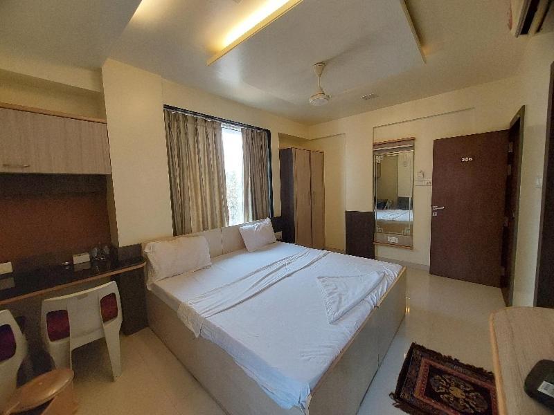 Super Hotel O Happy Homely Stay Near Pune Airport Khadki Exteriér fotografie